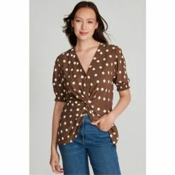 M&Co Brown Spot Twist Front Shell Top