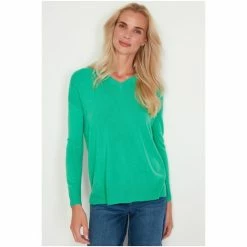 M&Co Green Plain V-Neck Split Hem Jumper -M&Co shop unnamed file 419