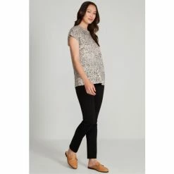 M&Co Cream Heatfix T-Shirt -M&Co shop unnamed file 516